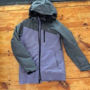 Women’s Oakley snowboarding jacket size S